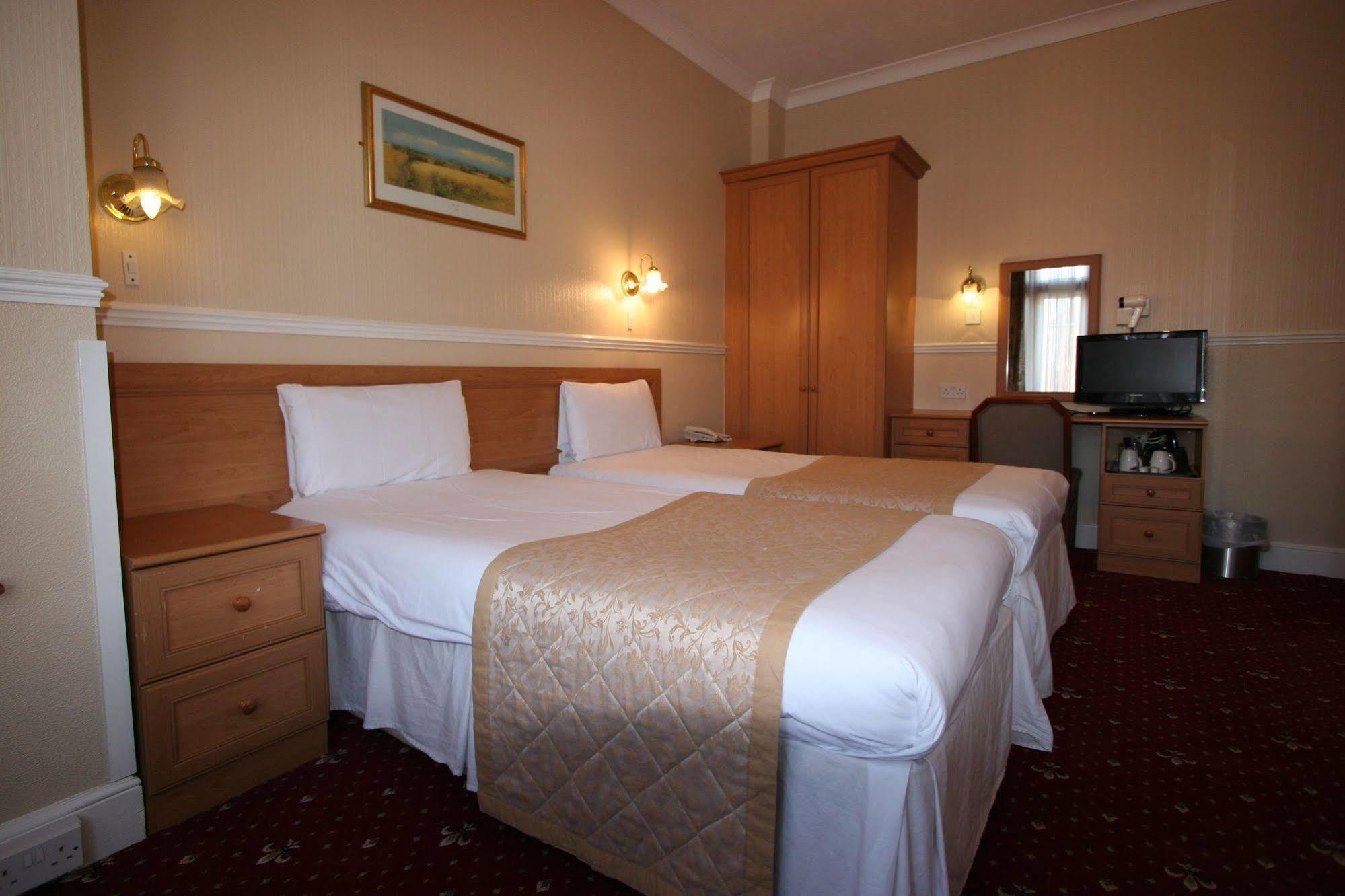 Grange Moor Hotel Maidstone