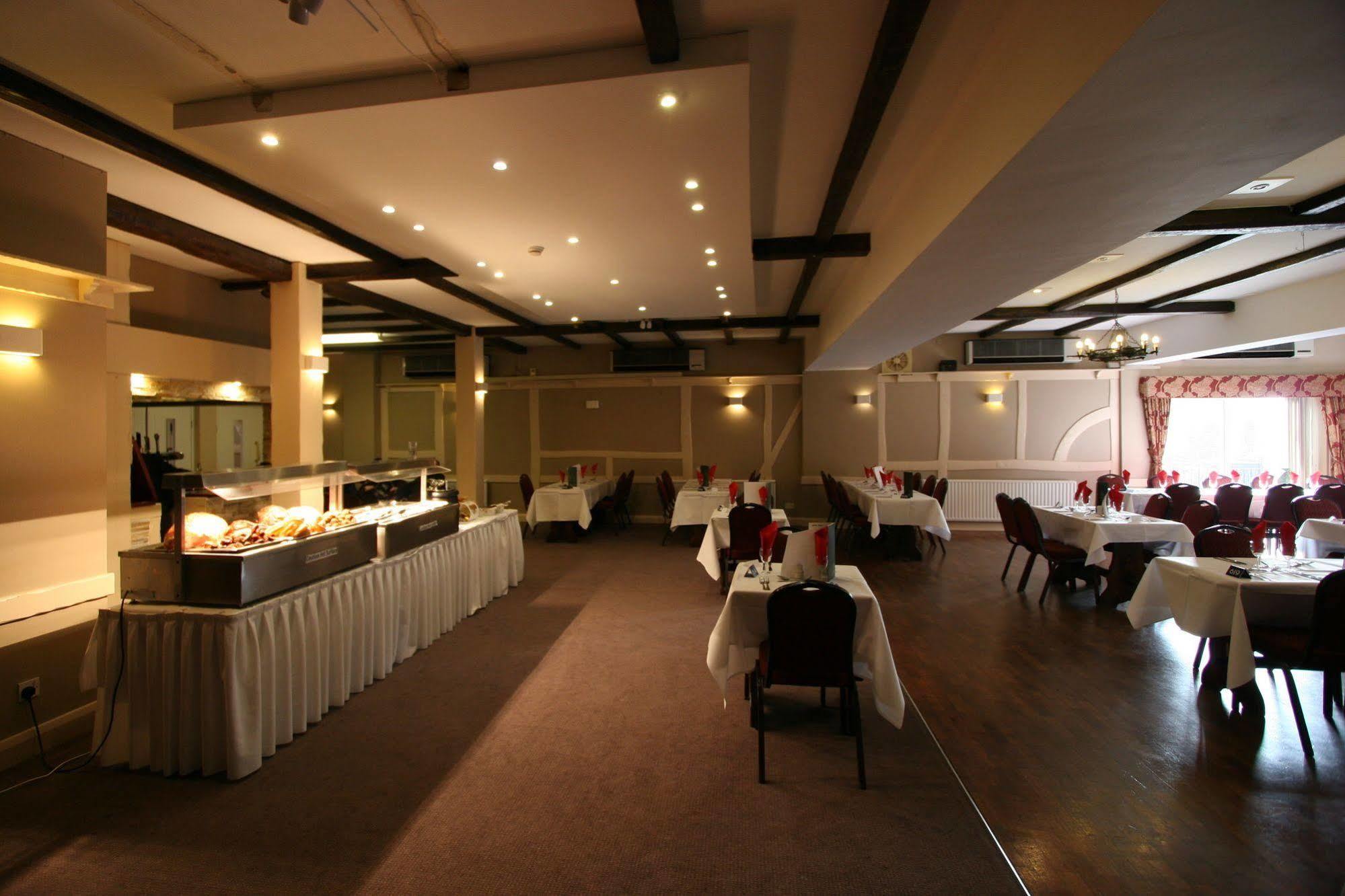 Hotel Grange Moor 3*