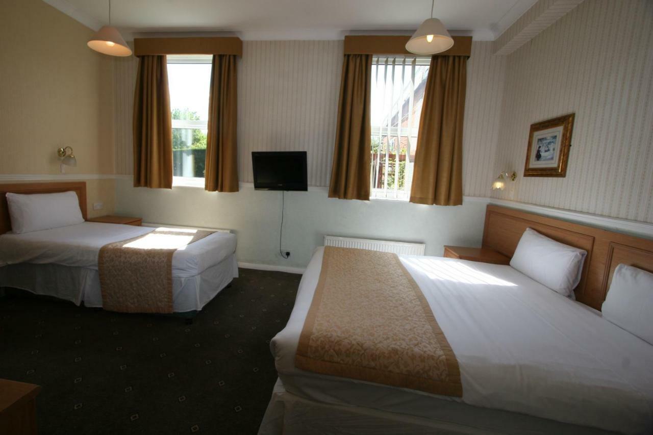 Hotel Grange Moor 3*